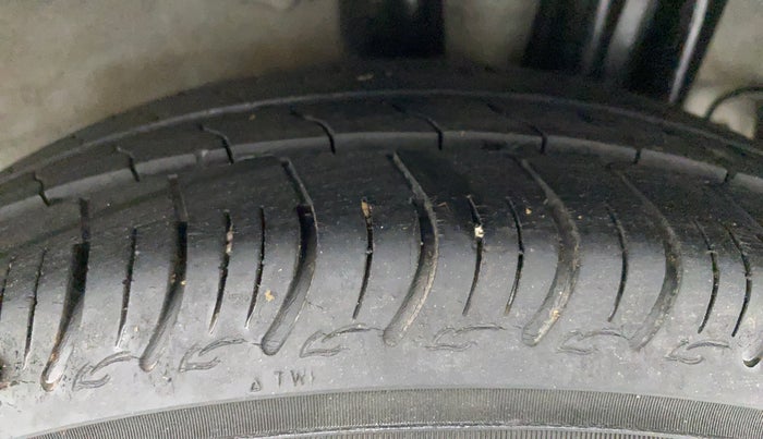 2015 Hyundai Xcent BASE 1.1 CRDI, Diesel, Manual, 69,857 km, Left Rear Tyre Tread
