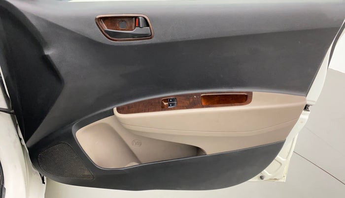 2015 Hyundai Xcent BASE 1.1 CRDI, Diesel, Manual, 69,857 km, Driver Side Door Panels Control