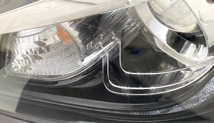 2017 Maruti Baleno ALPHA CVT PETROL 1.2, Petrol, Automatic, 25,365 km, Left headlight - Minor scratches