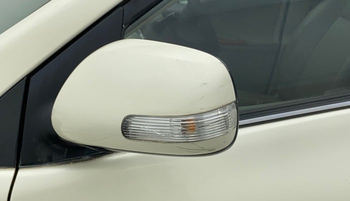 2010 Toyota Corolla Altis G PETROL, Petrol, Manual, 83,706 km, Left rear-view mirror - Indicator light has minor damage