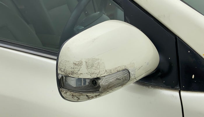 2010 Toyota Corolla Altis G PETROL, Petrol, Manual, 83,706 km, Right rear-view mirror - Indicator light has minor damage