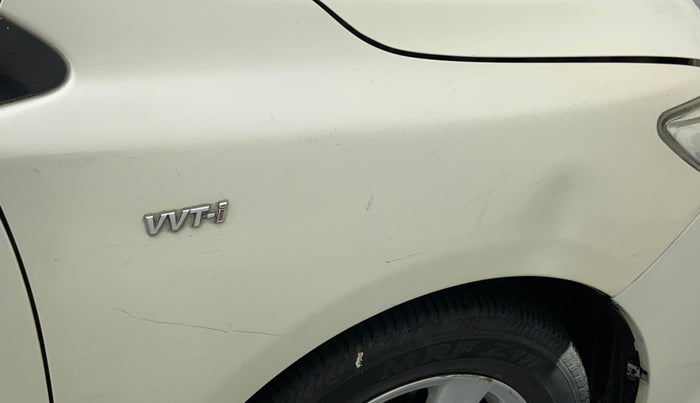 2010 Toyota Corolla Altis G PETROL, Petrol, Manual, 83,706 km, Right fender - Minor scratches