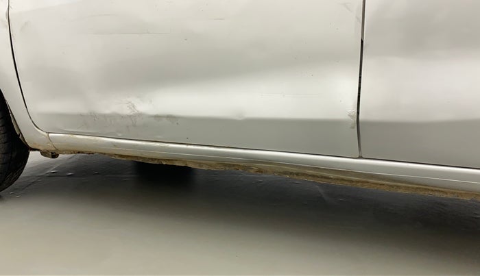 2017 Datsun Go T, Petrol, Manual, 61,811 km, Left running board - Slightly dented