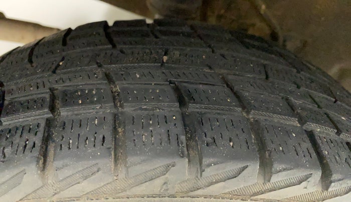 2017 Datsun Go T, Petrol, Manual, 61,811 km, Right Rear Tyre Tread