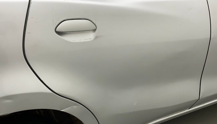 2017 Datsun Go T, Petrol, Manual, 61,811 km, Right rear door - Slightly dented