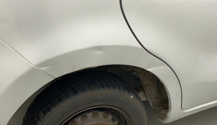 2017 Datsun Go T, Petrol, Manual, 61,811 km, Right quarter panel - Paint has minor damage