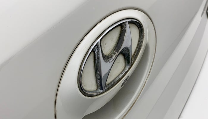 2012 Hyundai i20 SPORTZ 1.2 VTVT, Petrol, Manual, 68,046 km, Rear monogram/logo - Slight discoloration
