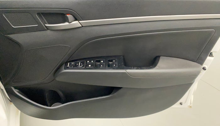2017 Hyundai New Elantra 2.0 SX(O) AT PETROL, Petrol, Automatic, 64,350 km, Driver Side Door Panels Control