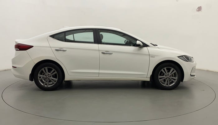 2017 Hyundai New Elantra 2.0 SX(O) AT PETROL, Petrol, Automatic, 64,350 km, Right Side