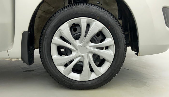 2017 Maruti Wagon R 1.0 VXI, Petrol, Manual, 28,652 km, Right Front Wheel