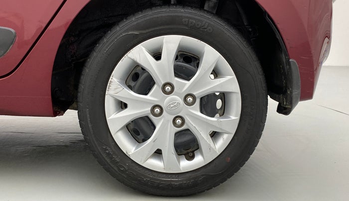 2016 Hyundai Grand i10 SPORTZ 1.2 KAPPA VTVT, Petrol, Manual, 50,975 km, Left Rear Wheel