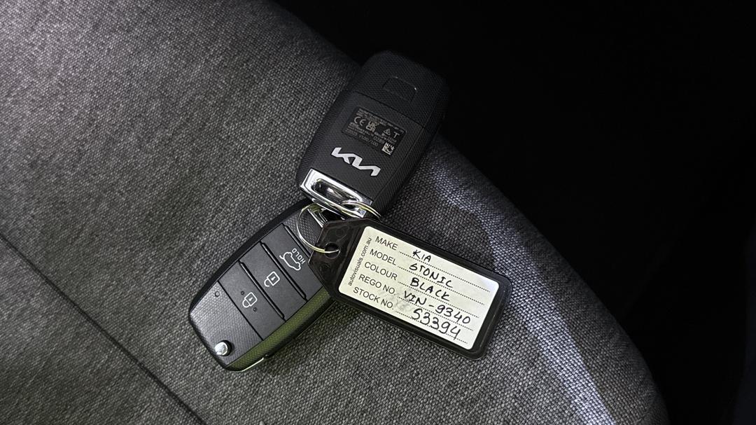 2025 Kia Stonic S, Automatic, 7297 km, Key Close-up