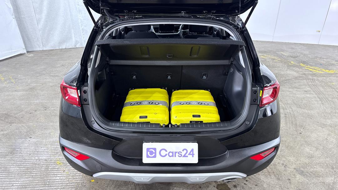 2025 Kia Stonic S, Automatic, 7297 km, Boot Inside View with Luggage