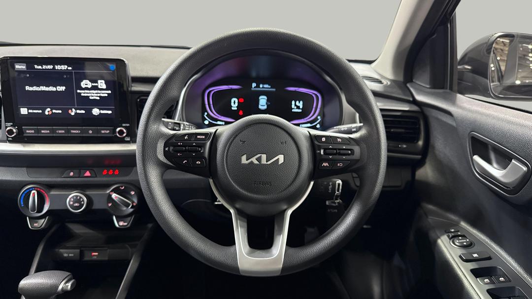 2025 Kia Stonic S, Automatic, 7297 km, Steering Wheel Close-up