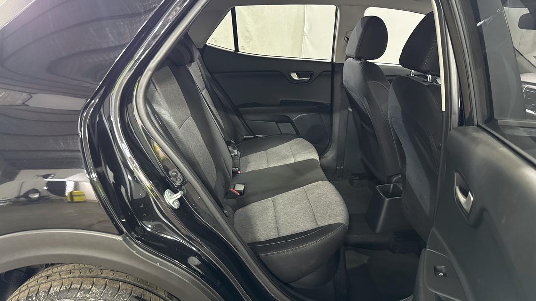 2025 Kia Stonic S, Automatic, 7297 km, Right Side Rear Door Cabin View