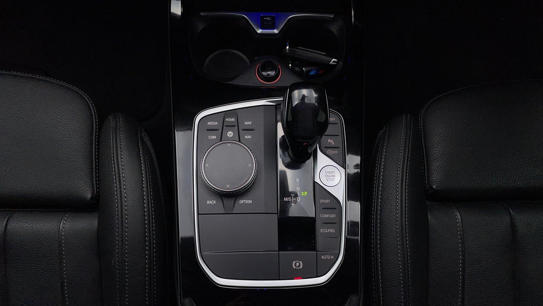 2020 BMW 2 M235i Xdrive Gran Coupe, Automatic, 15562 km, Gear Lever 