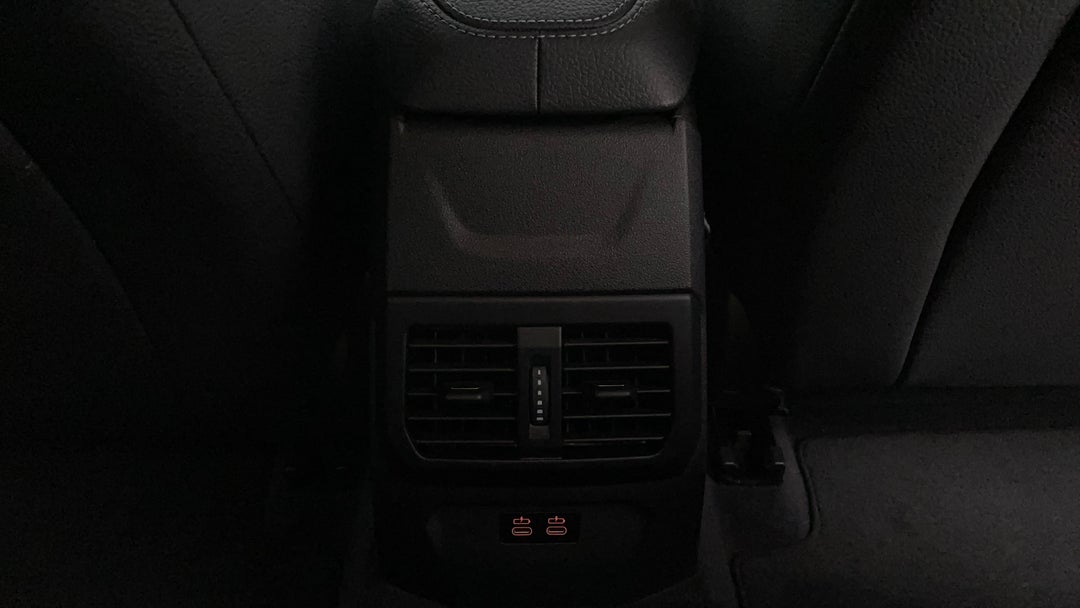 2020 BMW 2 M235i Xdrive Gran Coupe, Automatic, 15562 km, Rear A/C Vent