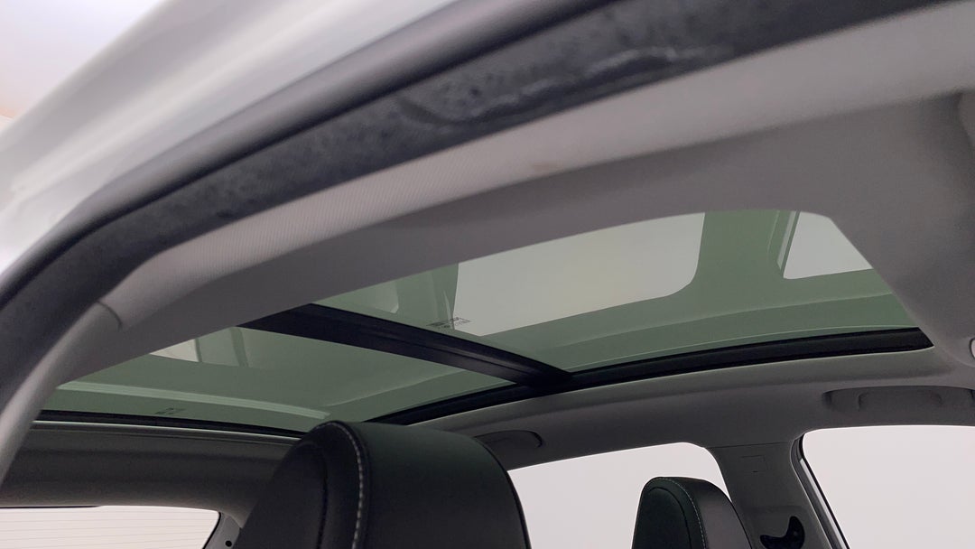 Interior Sunroof/Moonroof