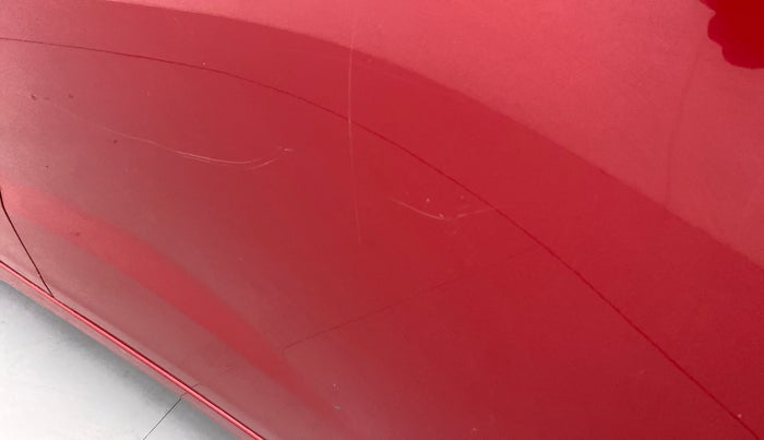2018 Hyundai Xcent SX 1.2, CNG, Manual, 94,829 km, Rear left door - Minor scratches