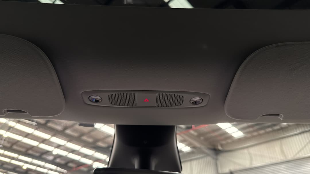 2022 Tesla Model Y Rear-wheel Drive, Automatic, 59496 km, On-Roof Controls/Sunglass holder