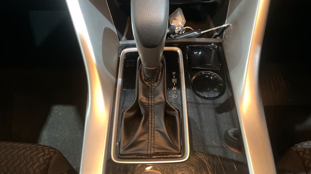 2023 Mitsubishi Eclipse Cross Es (2WD), Automatic, 44413 km, Gear Lever 