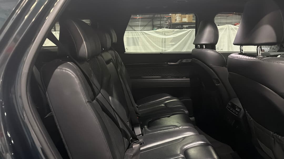 2022 Hyundai Palisade Highlander (8 Seat), Automatic, 60290 km, Right Side Rear Door Cabin View
