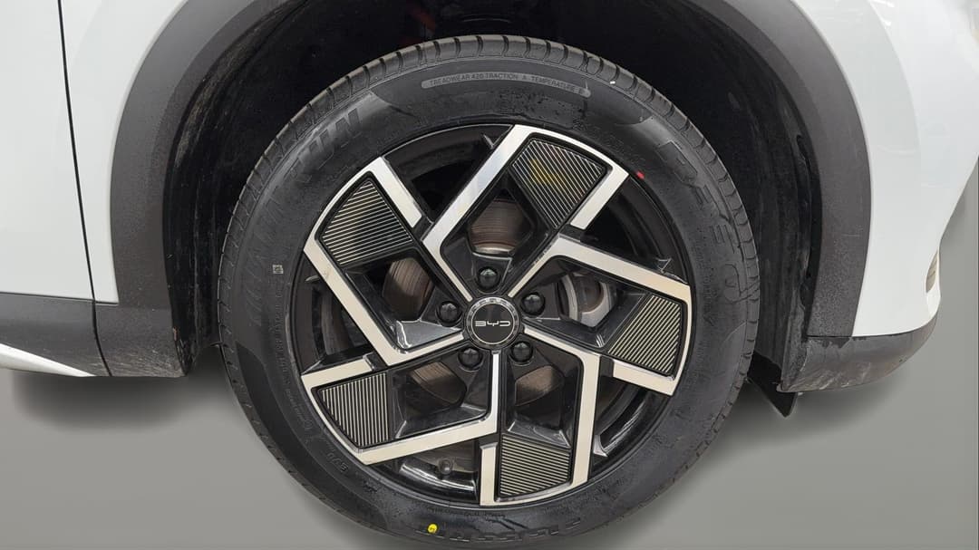 2023 Byd Atto 3 Extended Range, Automatic, 60029 km, Right Front Wheel