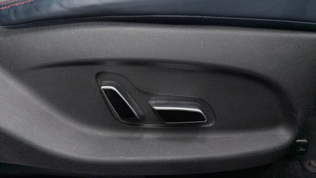 2023 Byd Atto 3 Extended Range, Automatic, 60029 km, Drivers Side Adjustment Panel