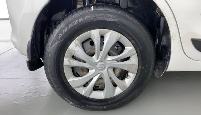 2018 Maruti Swift VXI, Petrol, Manual, 42,781 km, Right Rear Wheel