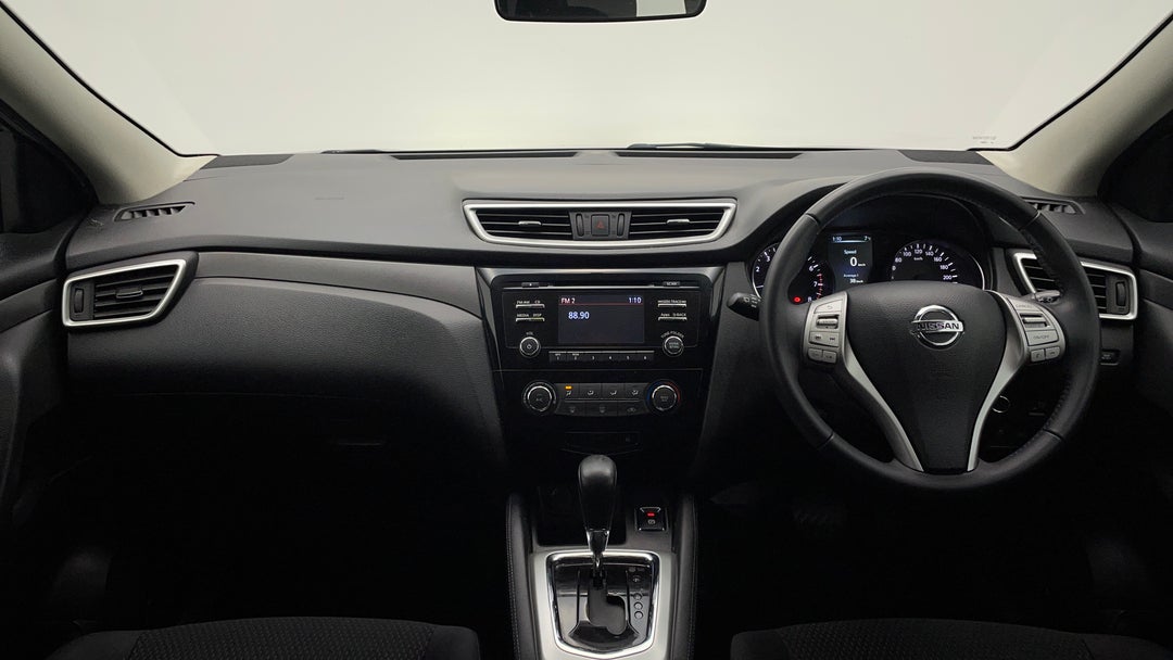 2016 Nissan Qashqai St, Automatic, 103120 km, Dashboard View