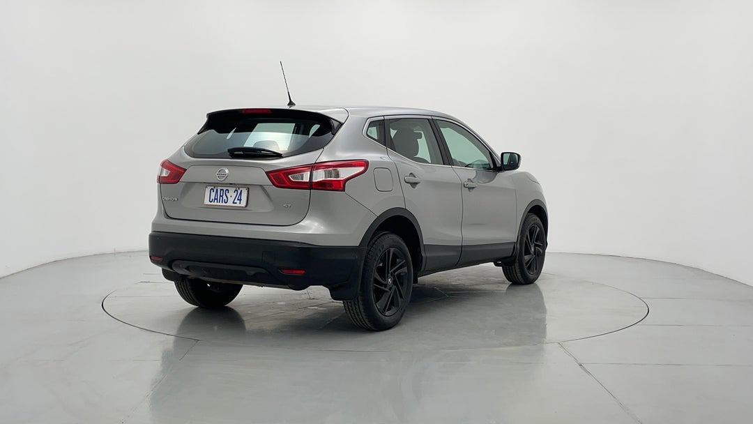 2016 Nissan Qashqai St, Automatic, 103120 km, Right Back Diagonal (45- Degree) View