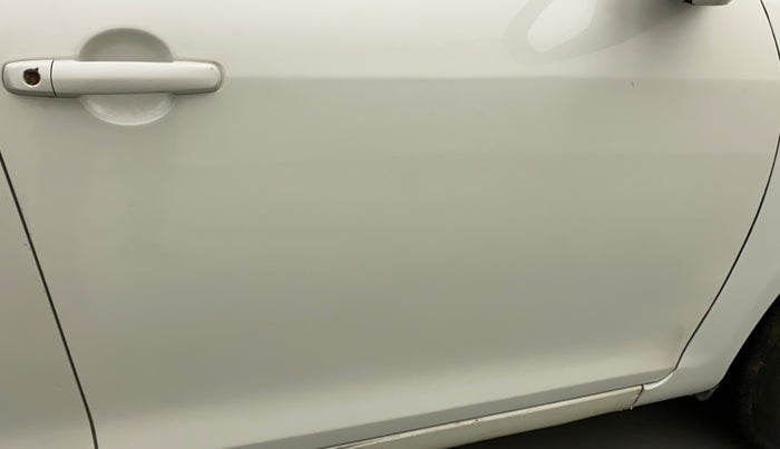 2017 Maruti Swift VXI, Petrol, Manual, 71,901 km, Driver-side door - Paint has faded