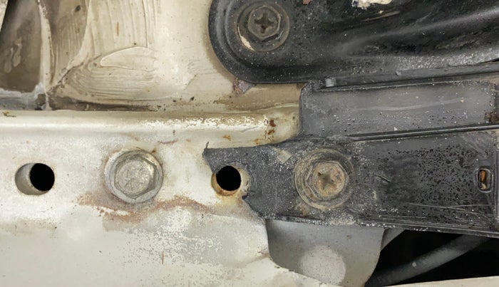 2017 Maruti Swift VXI, Petrol, Manual, 71,901 km, Right headlight - Clamp has minor damage
