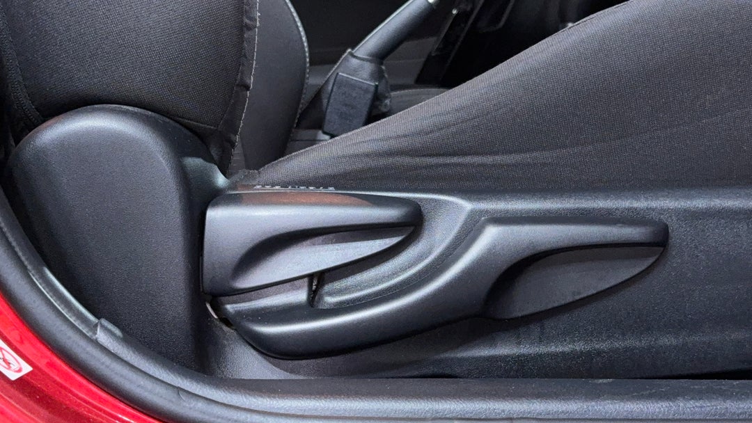 2017 Toyota Corolla Ascent, Automatic, 79006 km, Drivers Side Adjustment Panel