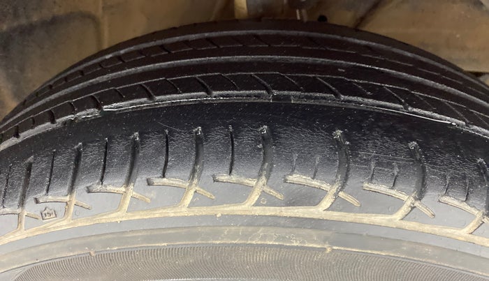 2018 Maruti Baleno DELTA 1.2 K12, Petrol, Manual, 47,756 km, Right Front Tyre Tread