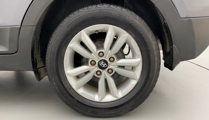 2016 Hyundai Creta SX PLUS 1.6 PETROL, Petrol, Manual, 70,474 km, Left Rear Wheel