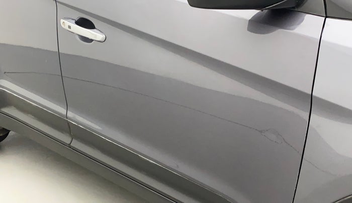 2016 Hyundai Creta SX PLUS 1.6 PETROL, Petrol, Manual, 70,474 km, Driver-side door - Slightly dented