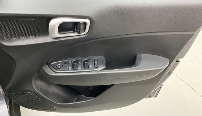 2020 Hyundai VENUE S 1.0 TURBO MT, Petrol, Manual, 21,921 km, Driver Side Door Panels Control