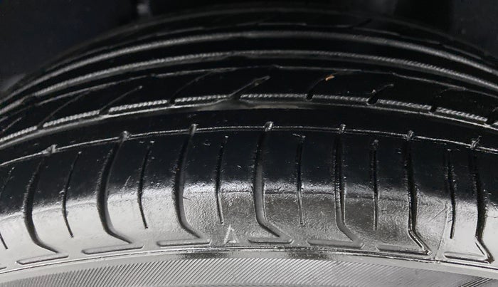 2016 Maruti Baleno DELTA DDIS 190, Diesel, Manual, 1,63,648 km, Left Rear Tyre Tread