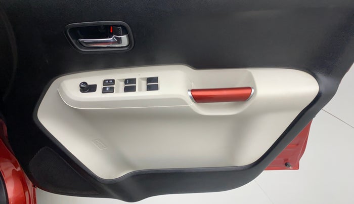 2017 Maruti IGNIS DELTA 1.2 K12, Petrol, Manual, 31,132 km, Driver Side Door Panels Control