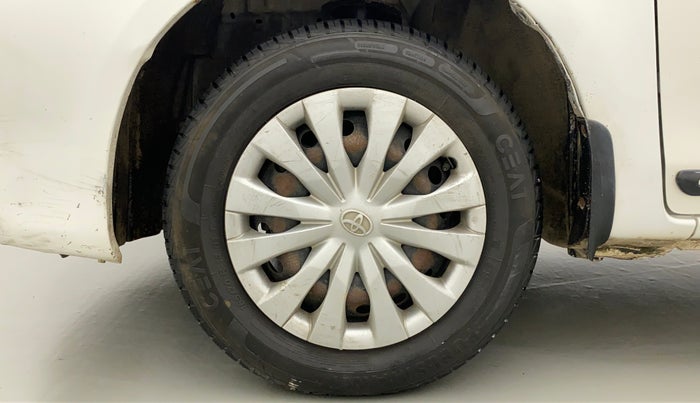 2013 Toyota Etios Liva G, CNG, Manual, 40,794 km, Left Front Wheel
