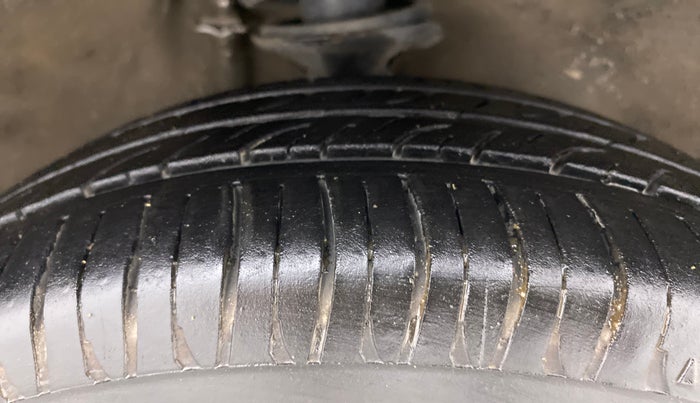 2016 Maruti Alto K10 VXI, Petrol, Manual, 89,128 km, Right Front Tyre Tread