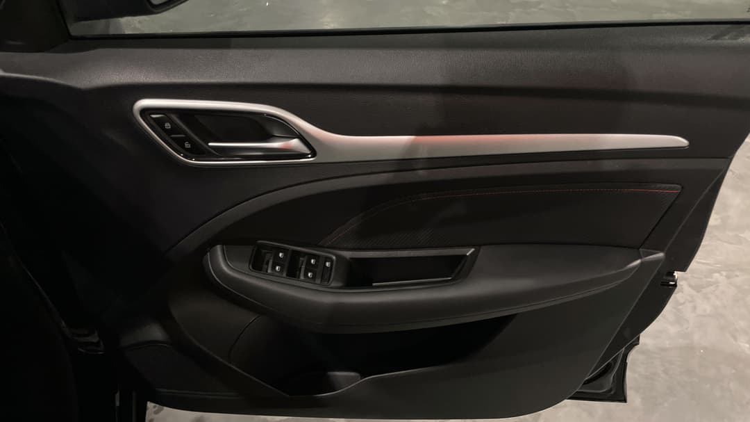2022 MG ZS EV Essence, Automatic, 46432 km, Speaker View