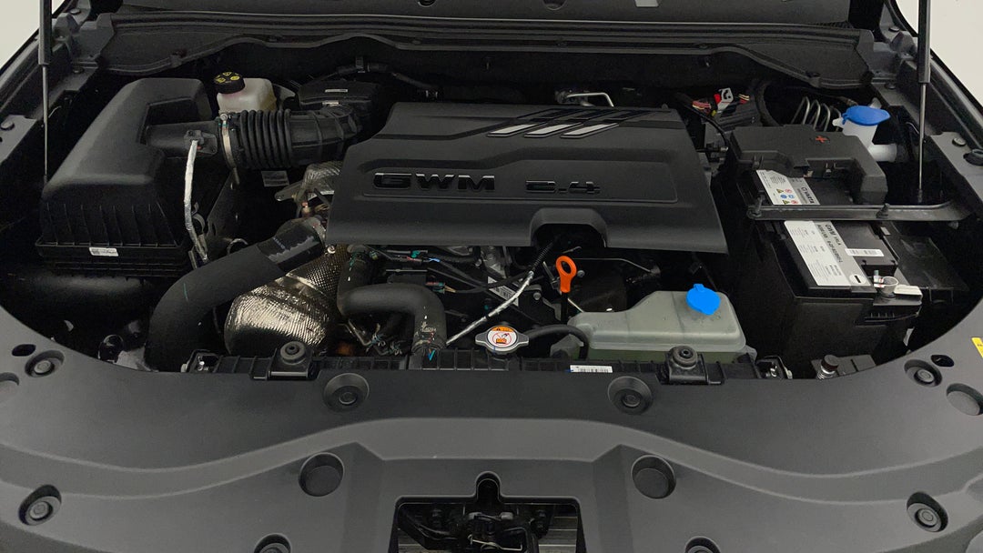 2025 GWM Cannon Lux (4x4), Automatic, 2056 km, Open Bonnet (Engine)