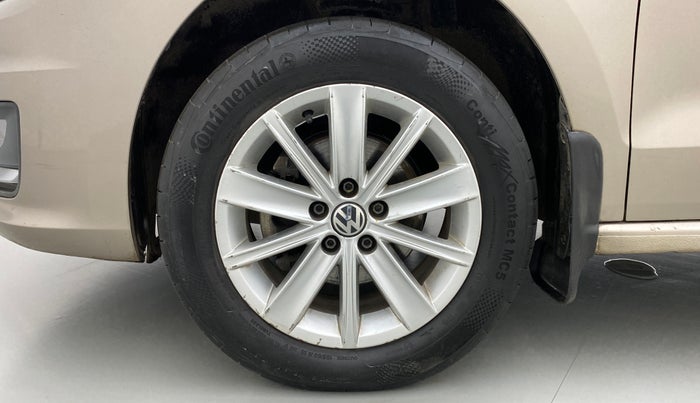 2016 Volkswagen Vento HIGHLINE TDI AT, Diesel, Automatic, 90,271 km, Left Front Wheel