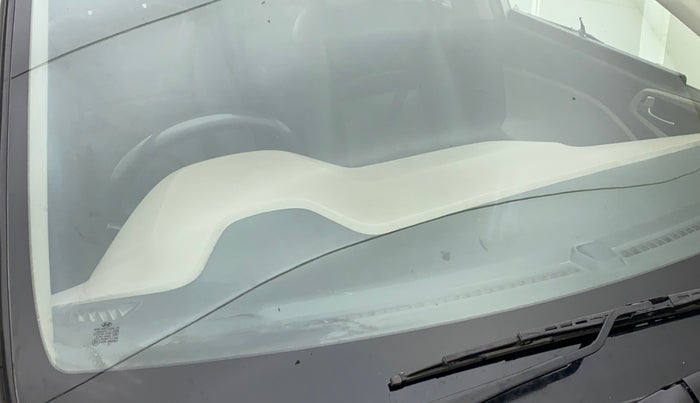 2019 Hyundai Elite i20 ASTA 1.2 (O), Petrol, Manual, 42,911 km, Front windshield - Minor spot on windshield