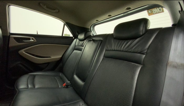 2019 Hyundai Elite i20 ASTA 1.2 (O), Petrol, Manual, 42,911 km, Right Side Rear Door Cabin