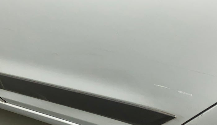 2019 Hyundai Elite i20 ASTA 1.2 (O), Petrol, Manual, 42,911 km, Rear left door - Minor scratches