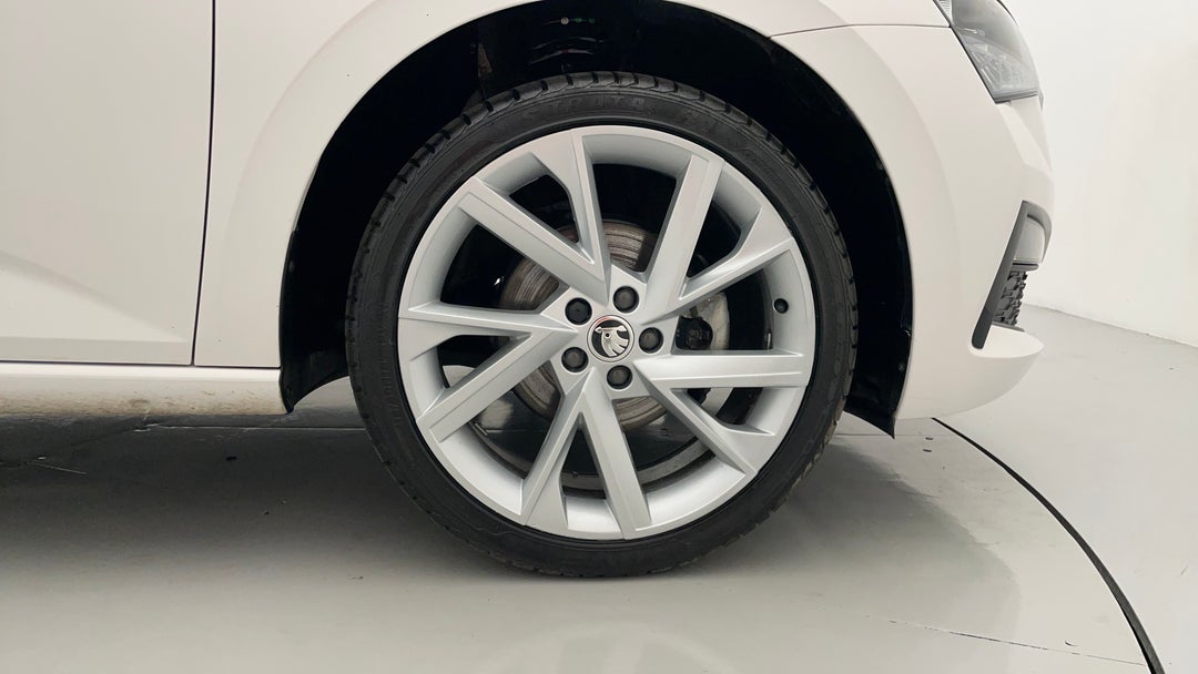 2022 SKODA Scala 110tsi Ambition, Automatic, 53809 km, Right Front Wheel