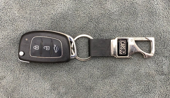 2014 Hyundai Xcent S 1.2, Petrol, Manual, 46,721 km, Key Close Up